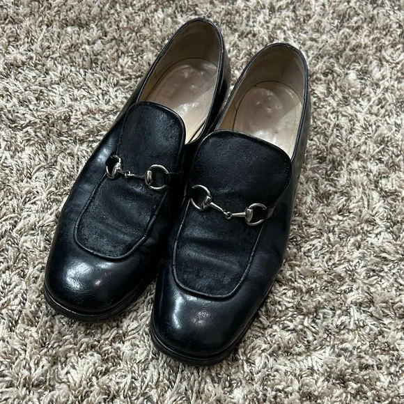 Gucci Classic Black Leather Loafers Sz 8.5 EXTREMELY WORN CONDITION - Picture 1 of 15